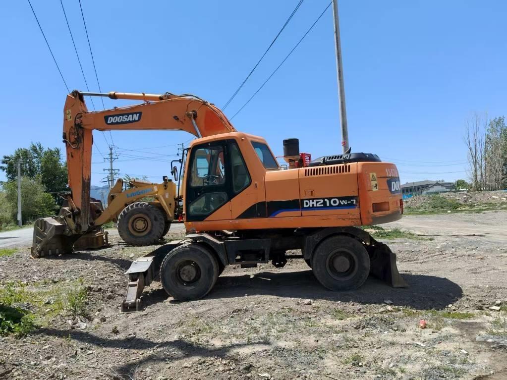 Doosan DH210W-7 Escavatori gommati