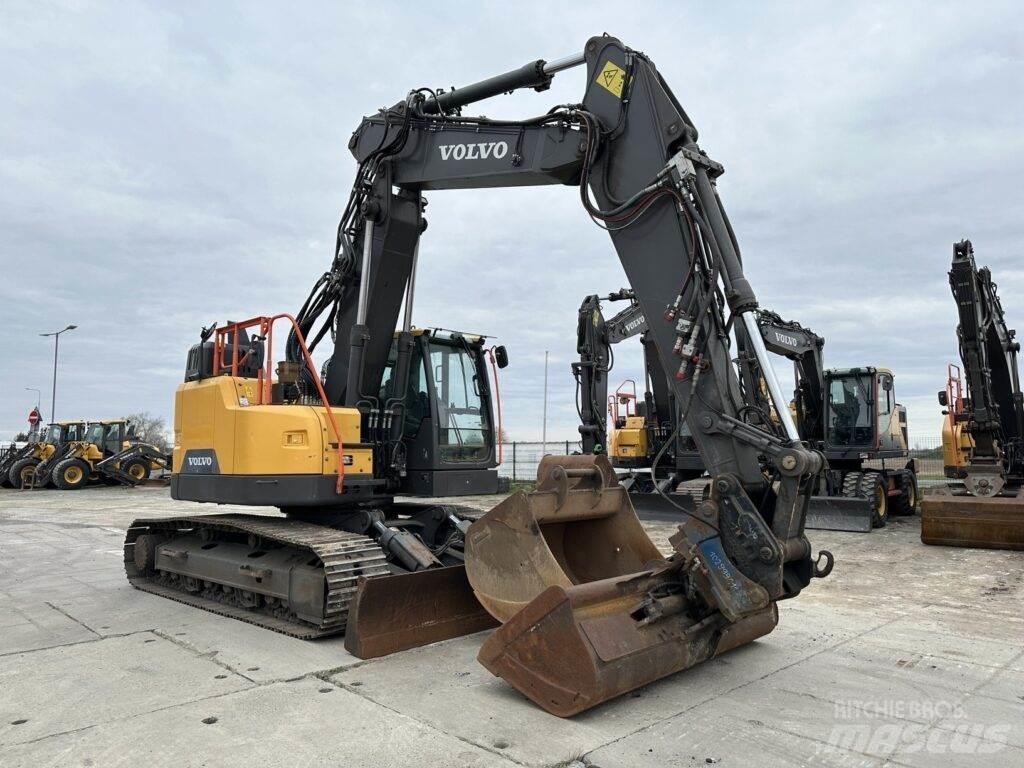 Volvo ECR235EL Escavatori cingolati