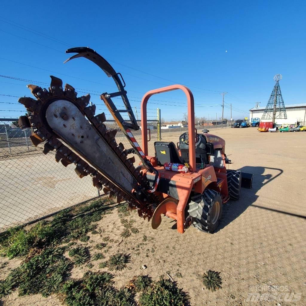Ditch Witch RT 45 Scavafossi