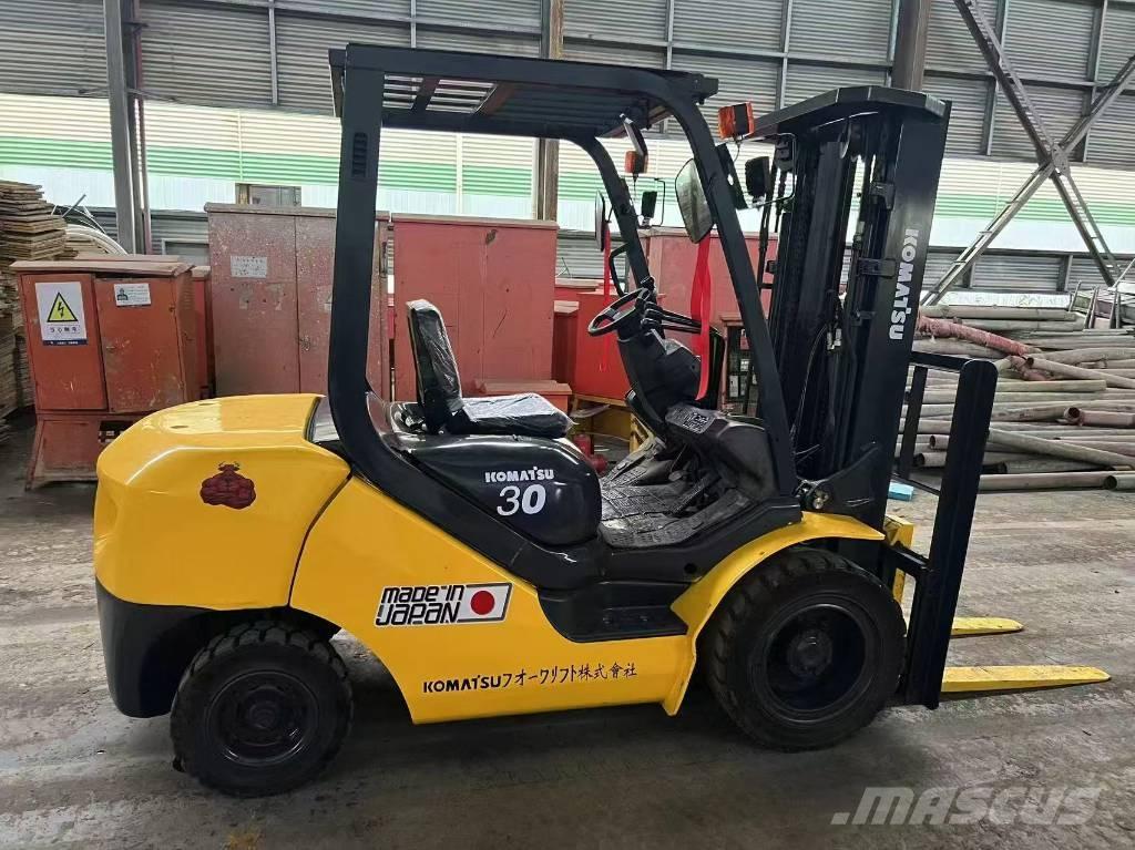 Komatsu FD 30 T-17 Carrelli elevatori diesel