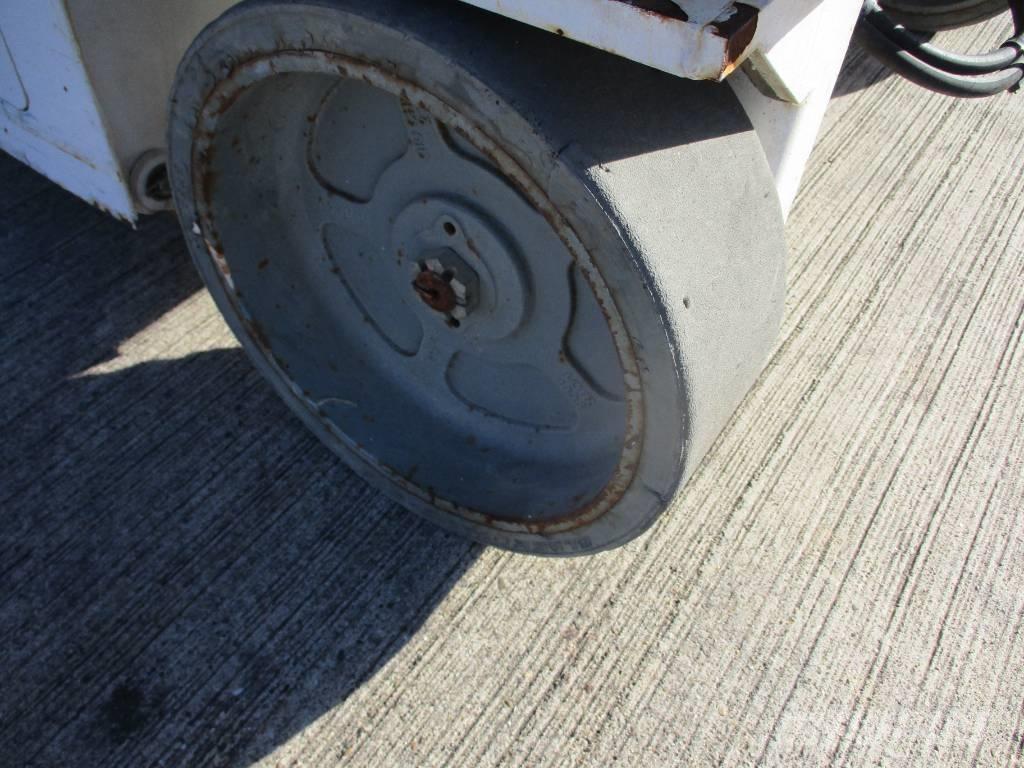 Genie GS 2046 (163) Piattaforme a pantografo