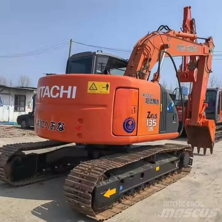 Hitachi ZX135 Escavatori cingolati