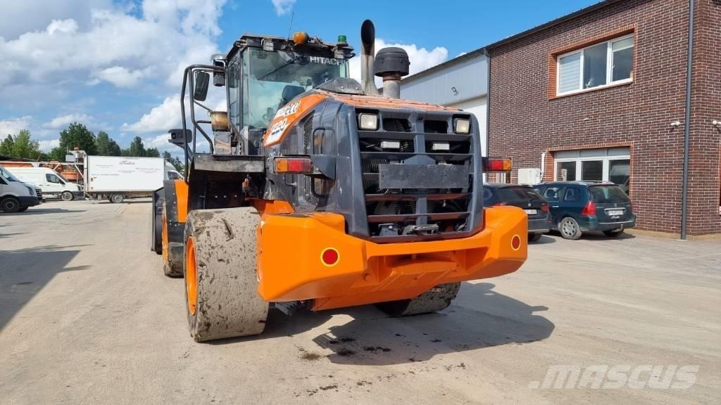 Hitachi ZW 220-6 Pale gommate