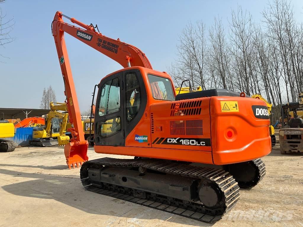 Doosan DX160LC Escavatori cingolati