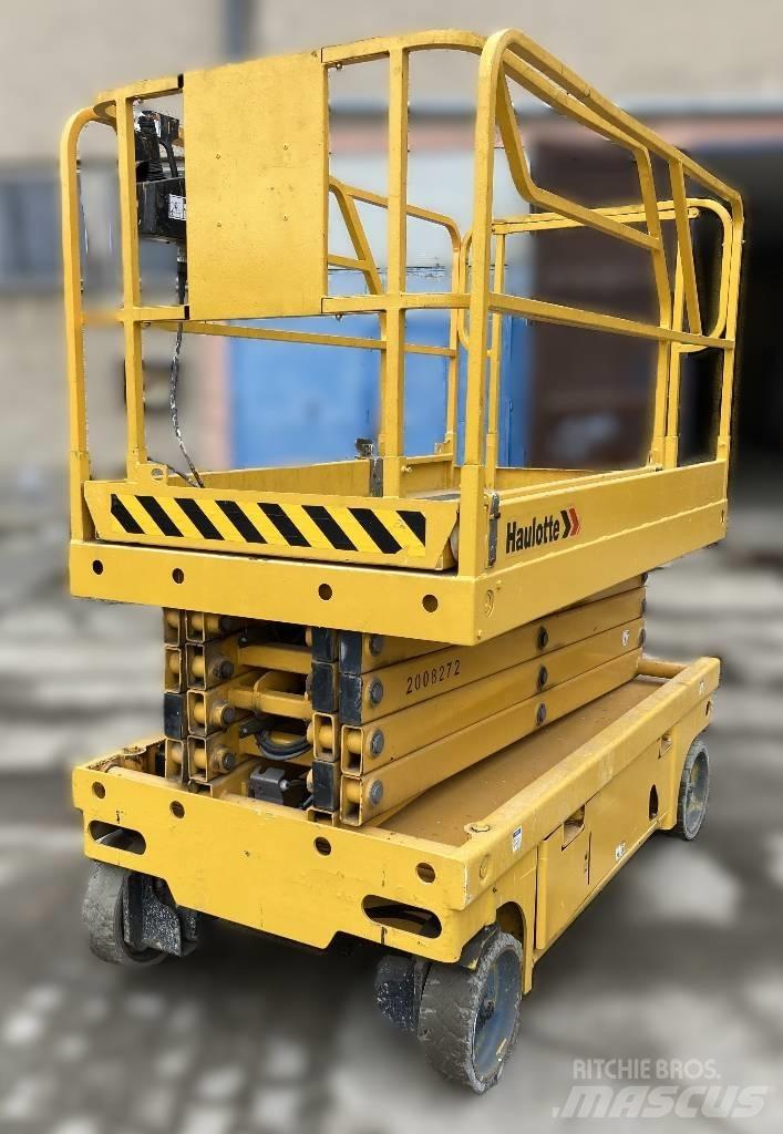 Haulotte Compact 12 Piattaforme a pantografo