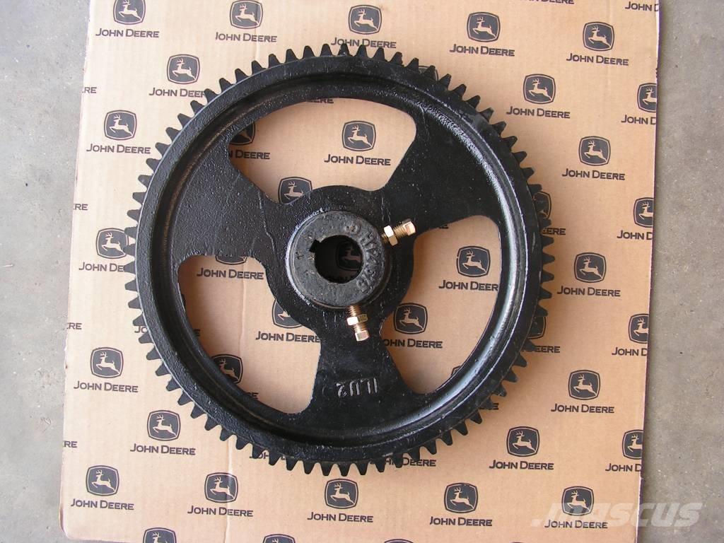 John Deere 618 R Testate per mietitrebbie