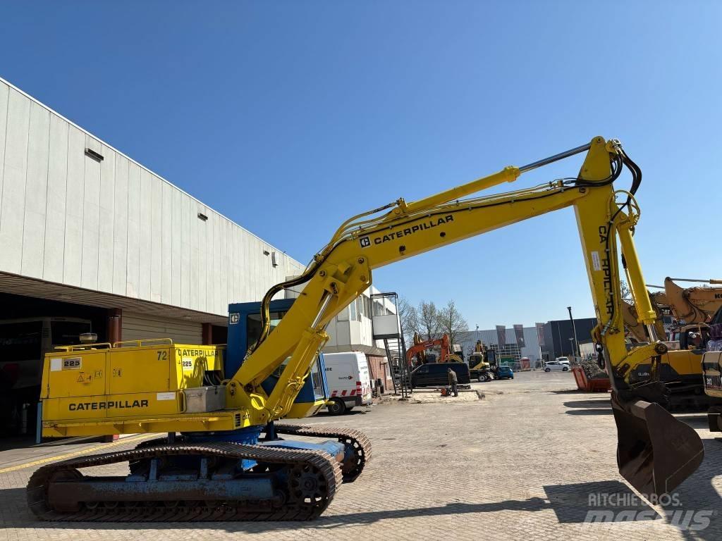 CAT 225 Escavatori cingolati