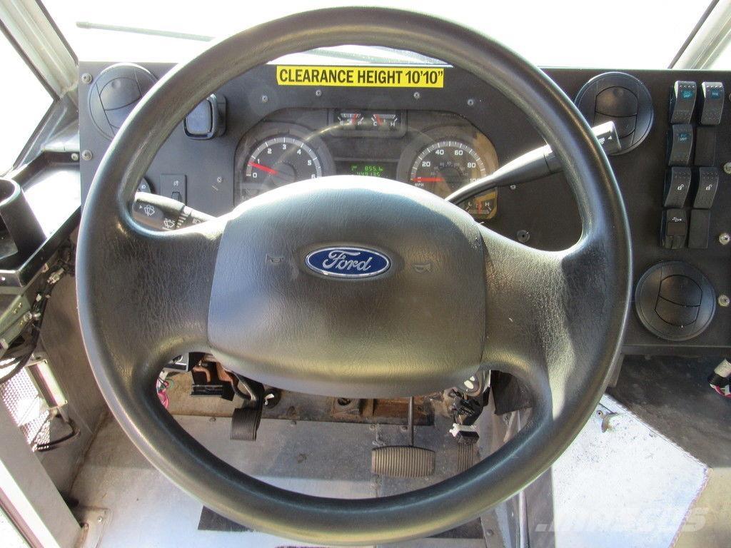 Ford E-450 Camion cassonati