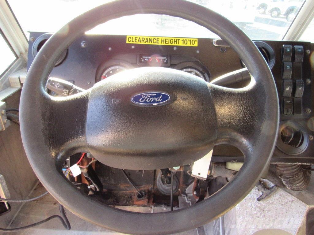 Ford E-450 Camion cassonati