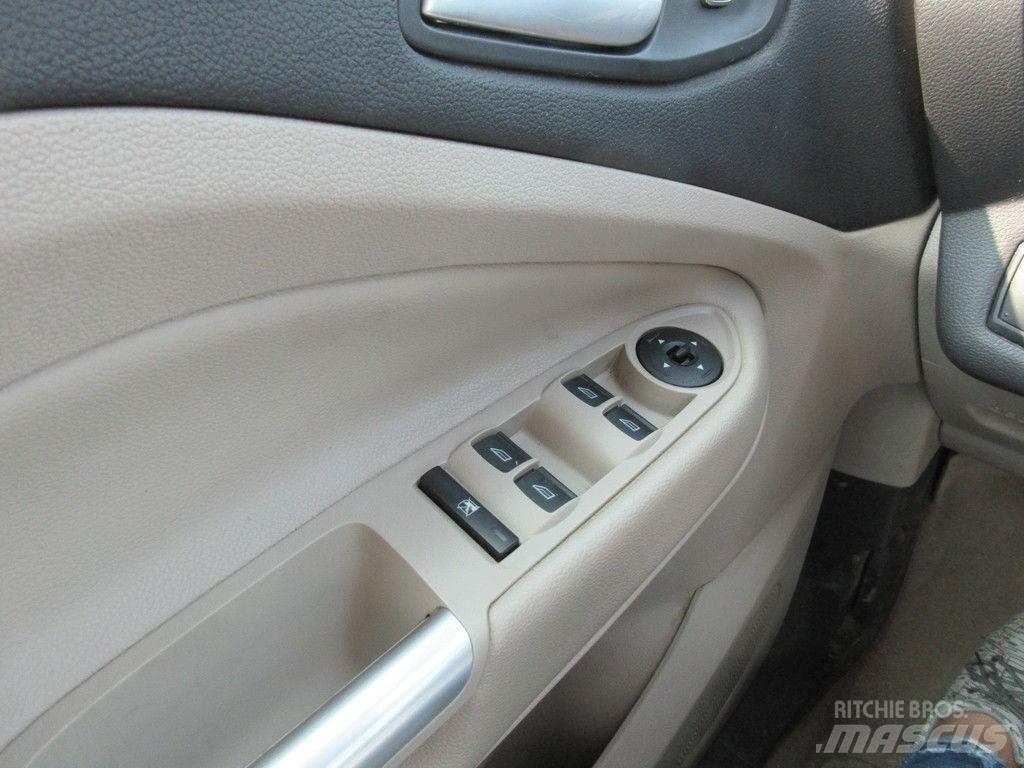 Ford Escape Auto