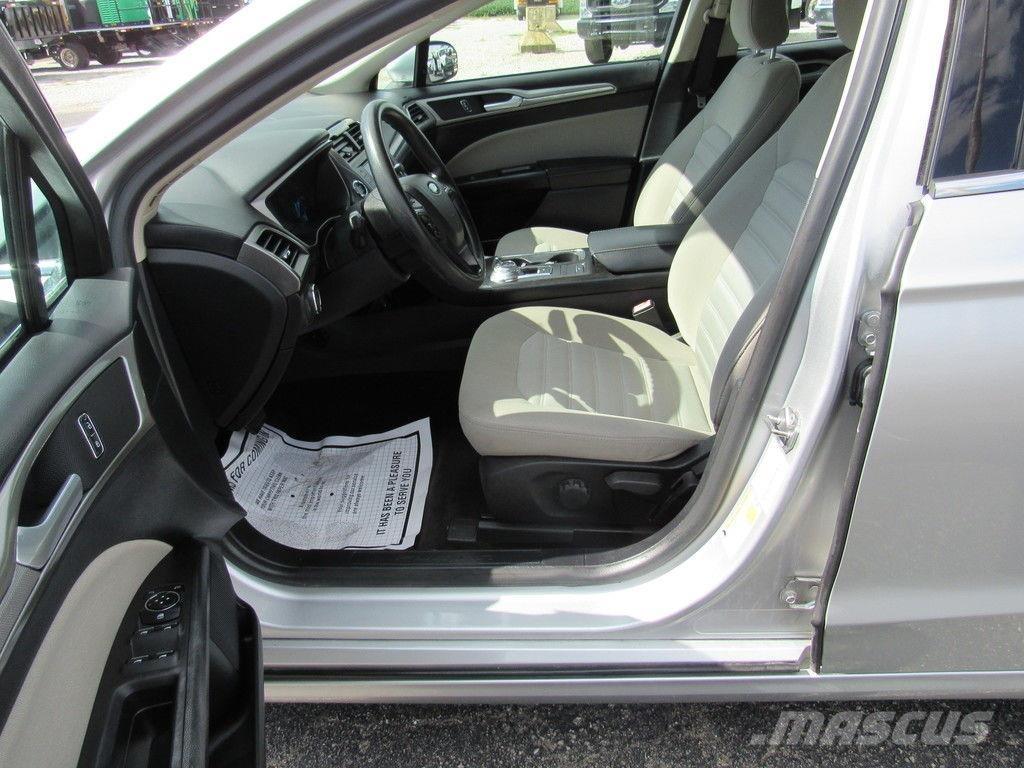 Ford Fusion Auto
