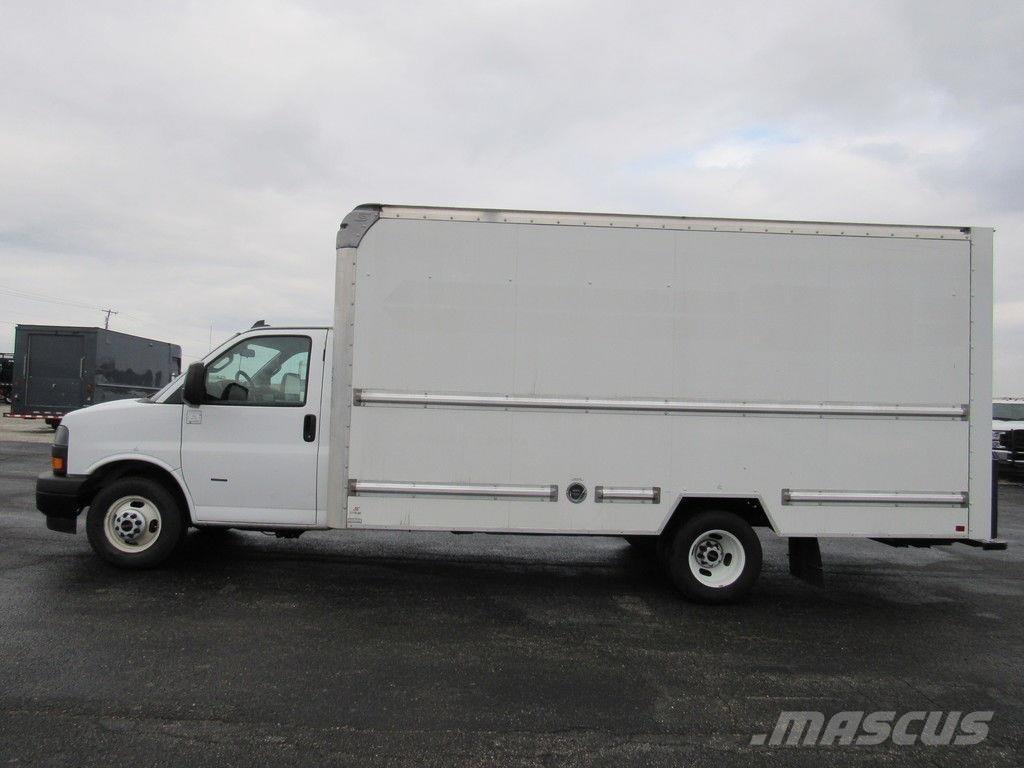 GMC Savana 3500 Camion cassonati