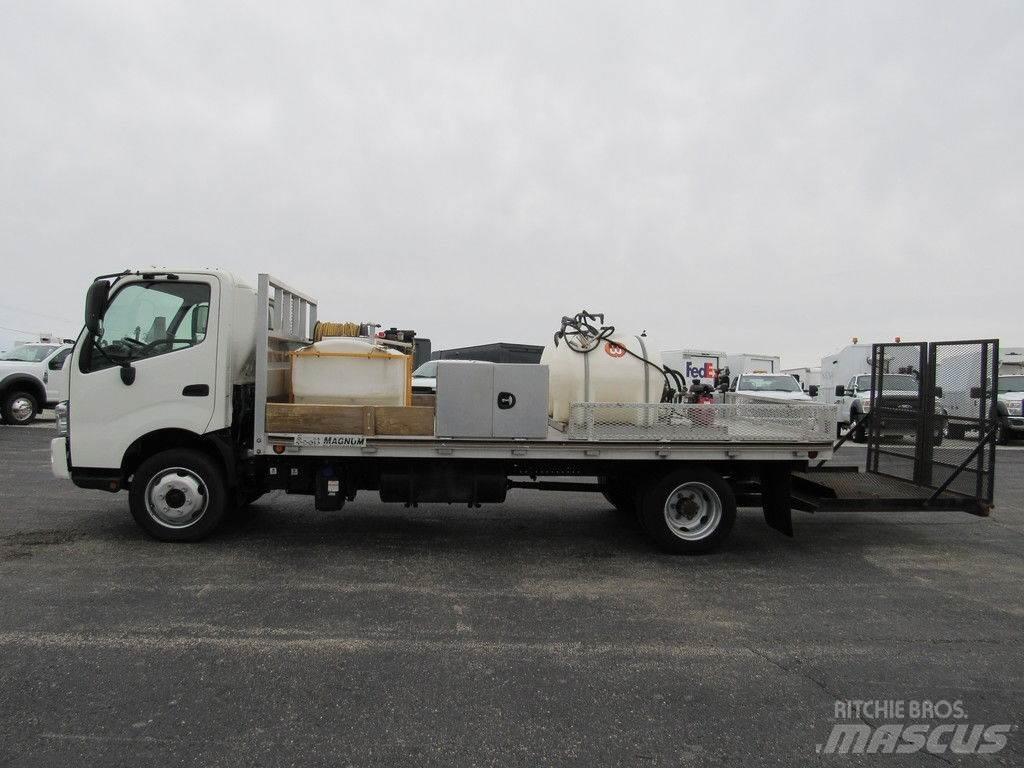 Hino XJC740 Camion con sponde ribaltabili