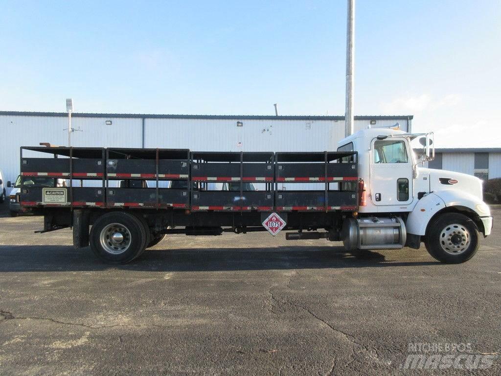 Peterbilt 335 Camion con sponde ribaltabili
