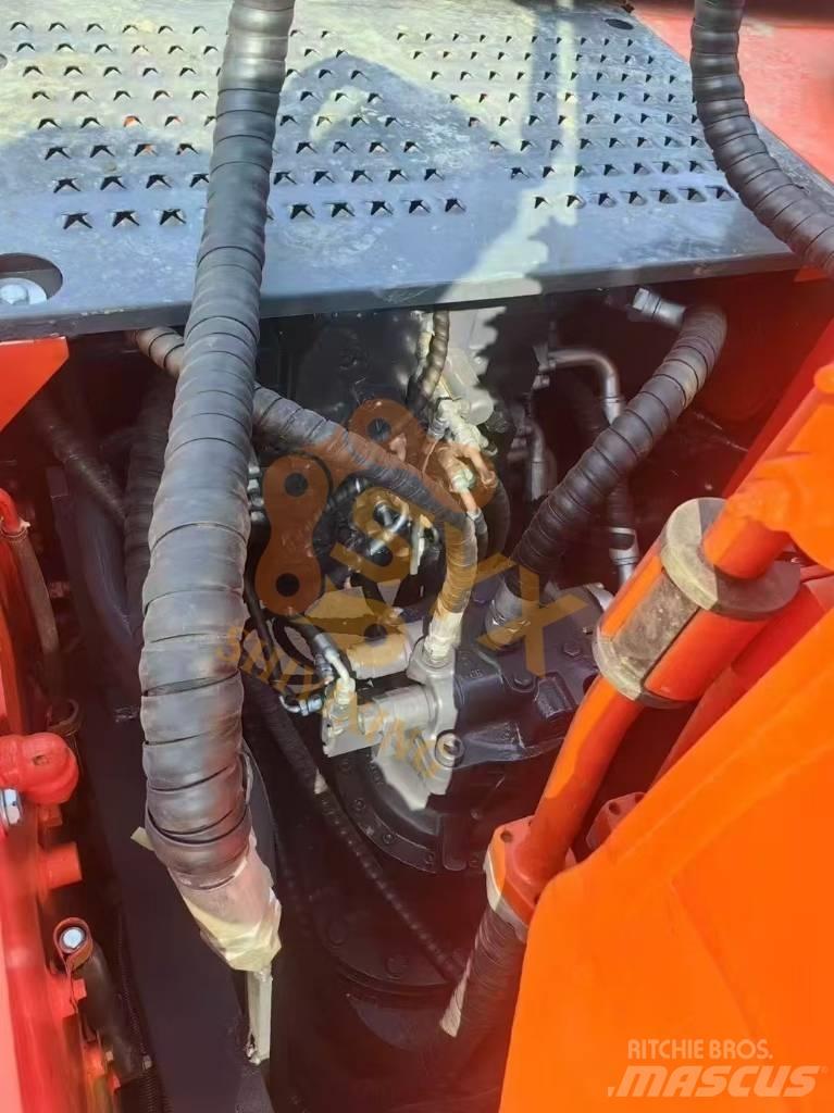 Doosan DX 225 LC Escavatori a lunga portata