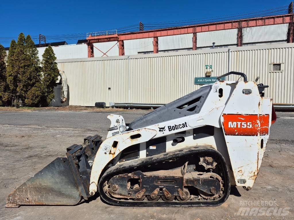 Bobcat MT 55 Pale cingolate