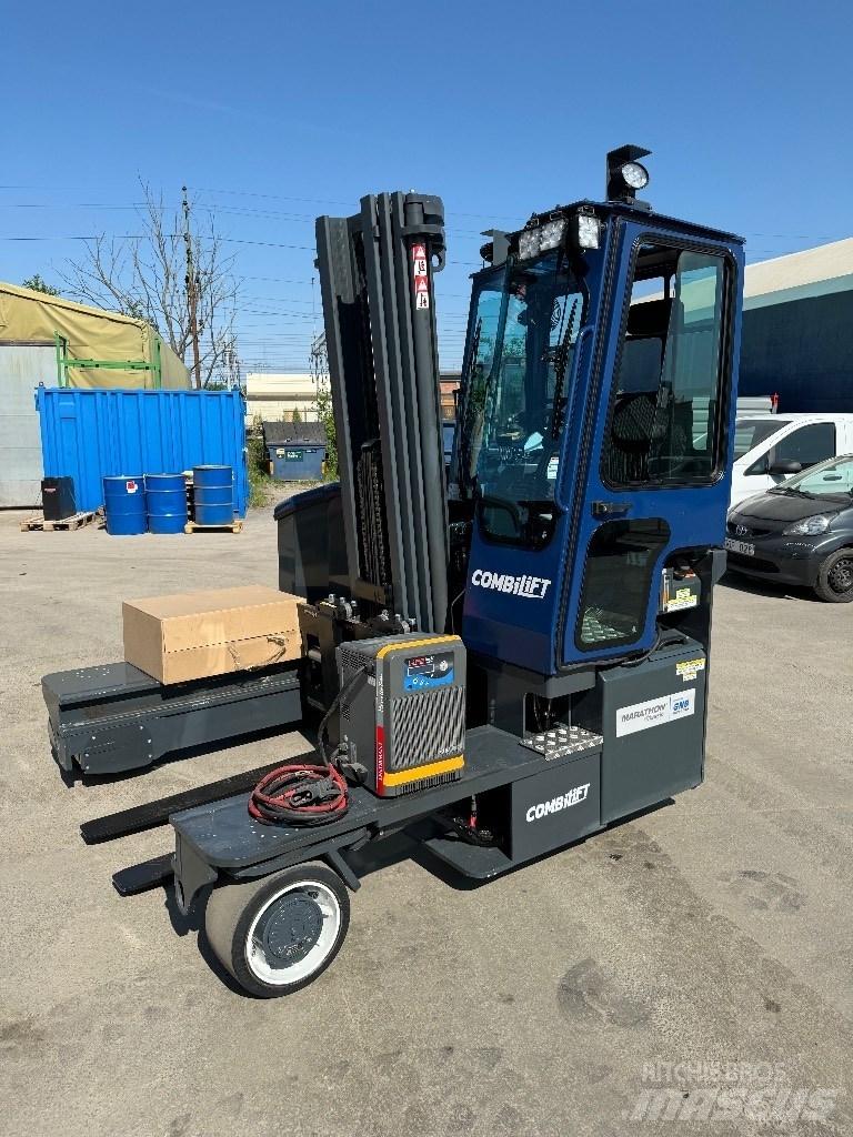 Combilift C4000ET Carrello elevatore retrattile a 4 vie