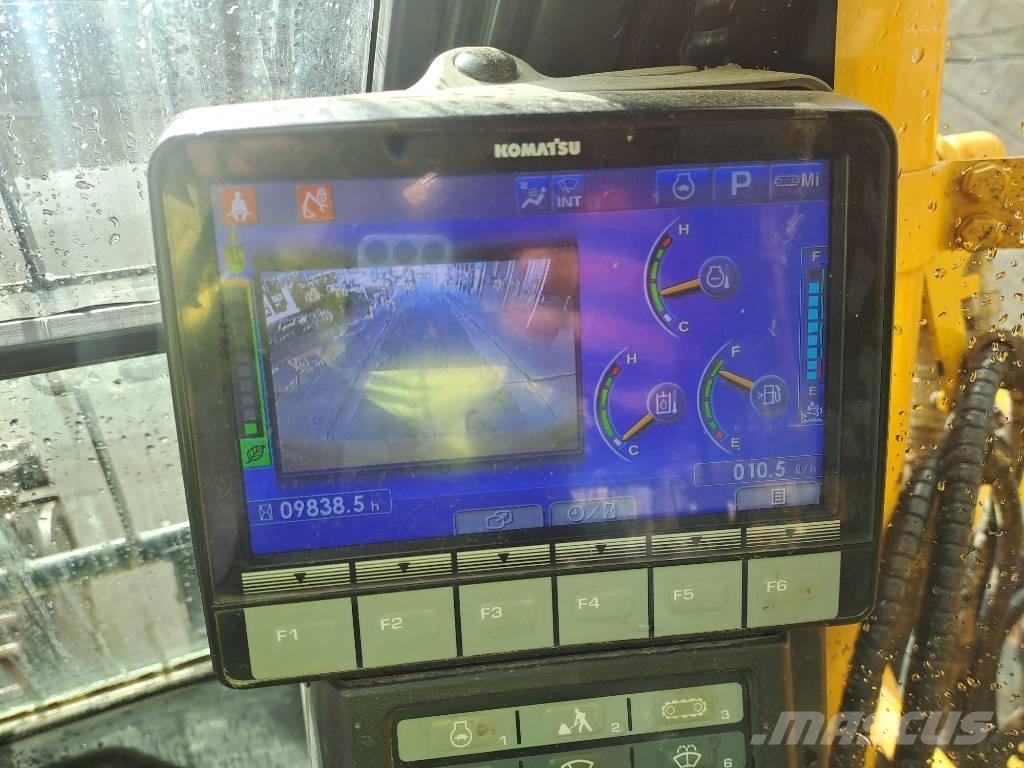 Komatsu PC490LC-11 Escavatori cingolati