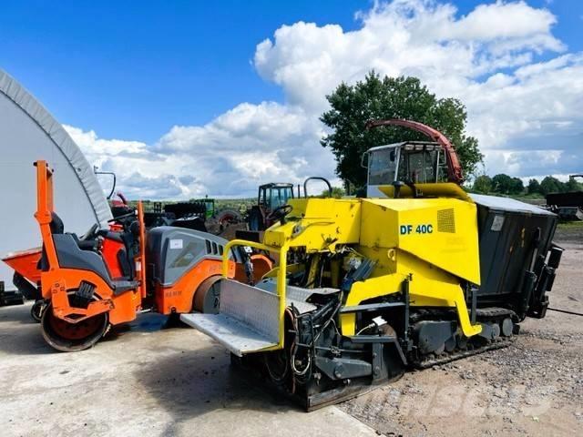 Demag DF 40 C Finitrici