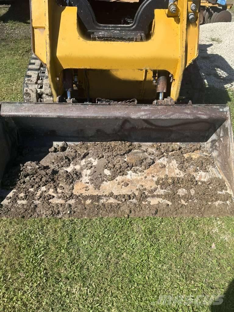 CAT 259 D Mini Pale Gommate