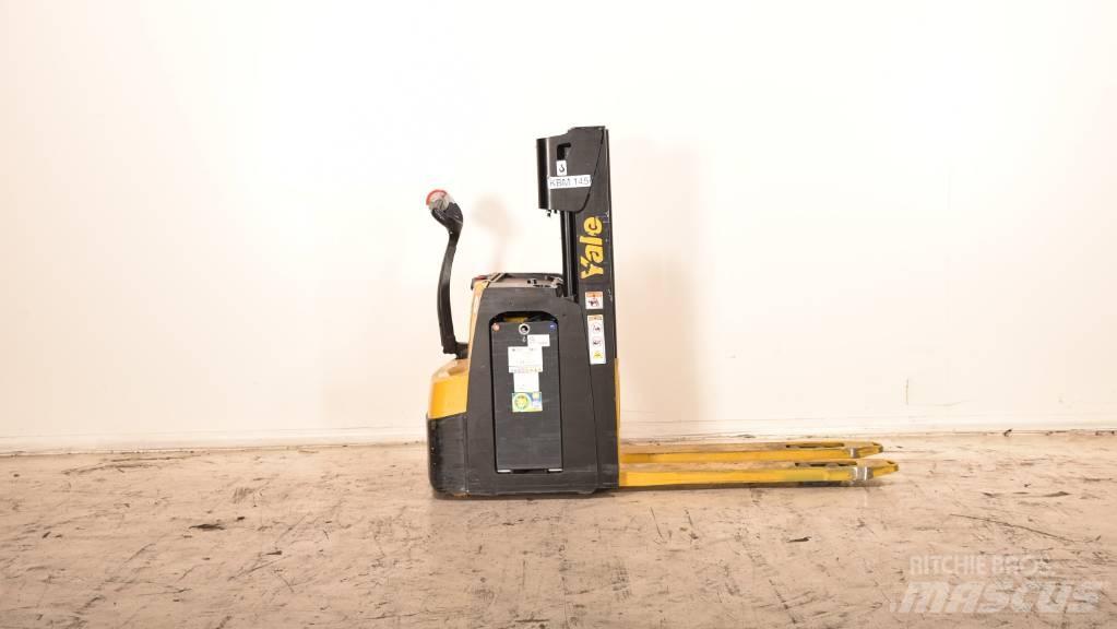 Yale MS 14 AC Transpallet uomo a terra