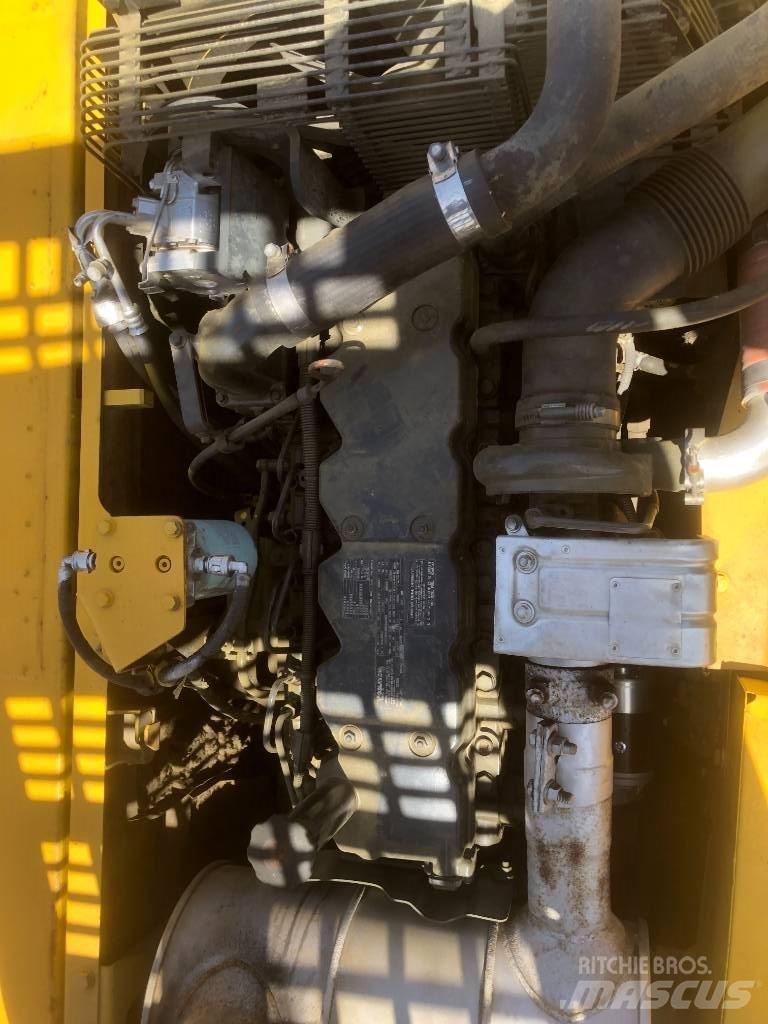 Komatsu PC200 Escavatori cingolati