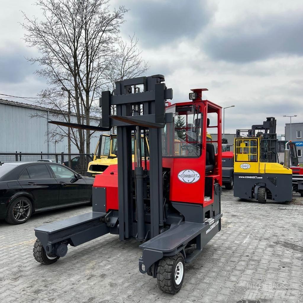 Combilift C4000 Carrello elevatore retrattile a 4 vie
