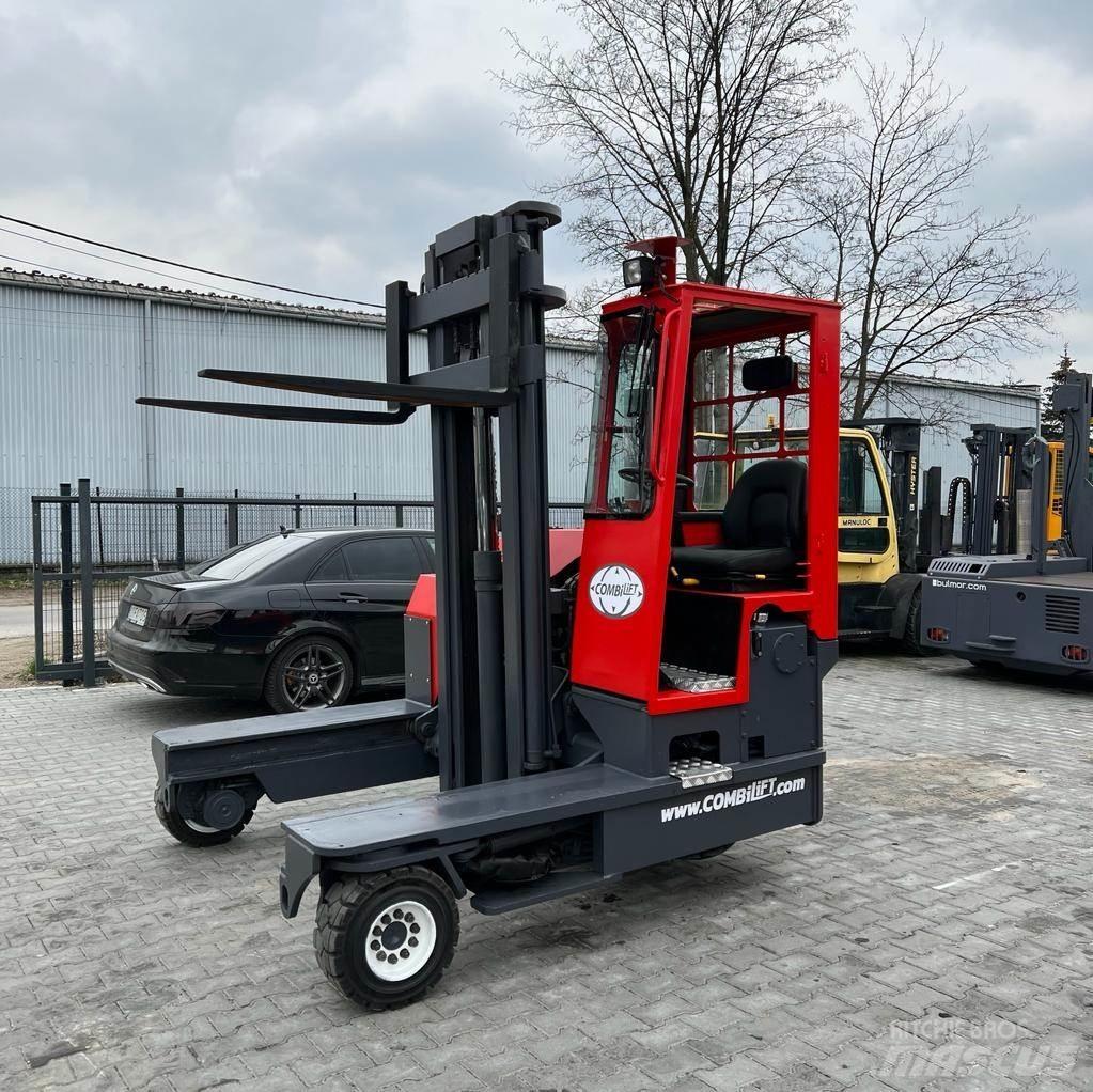 Combilift C4000 Carrello elevatore retrattile a 4 vie