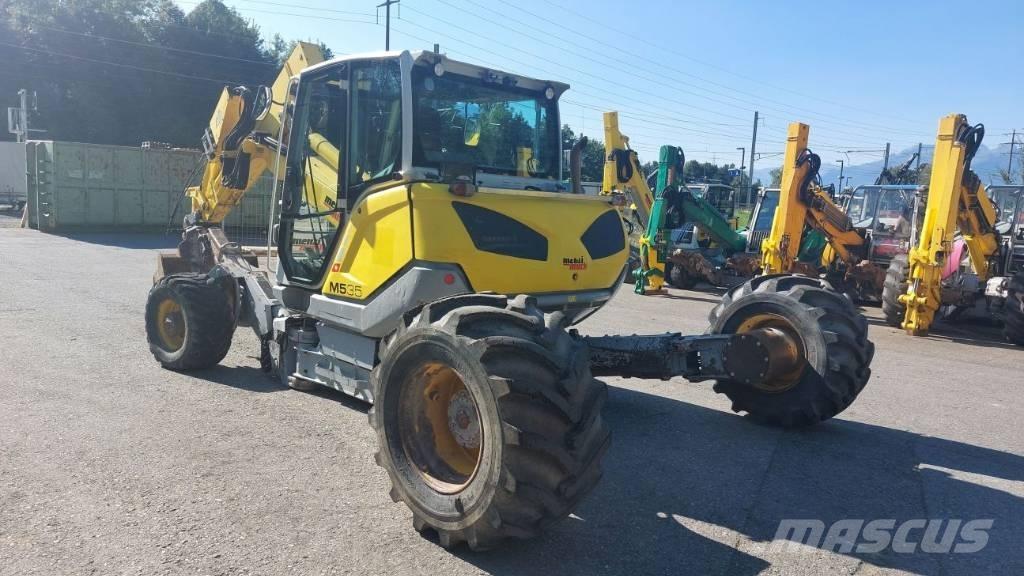 Menzi Muck M535 Escavatori gommati