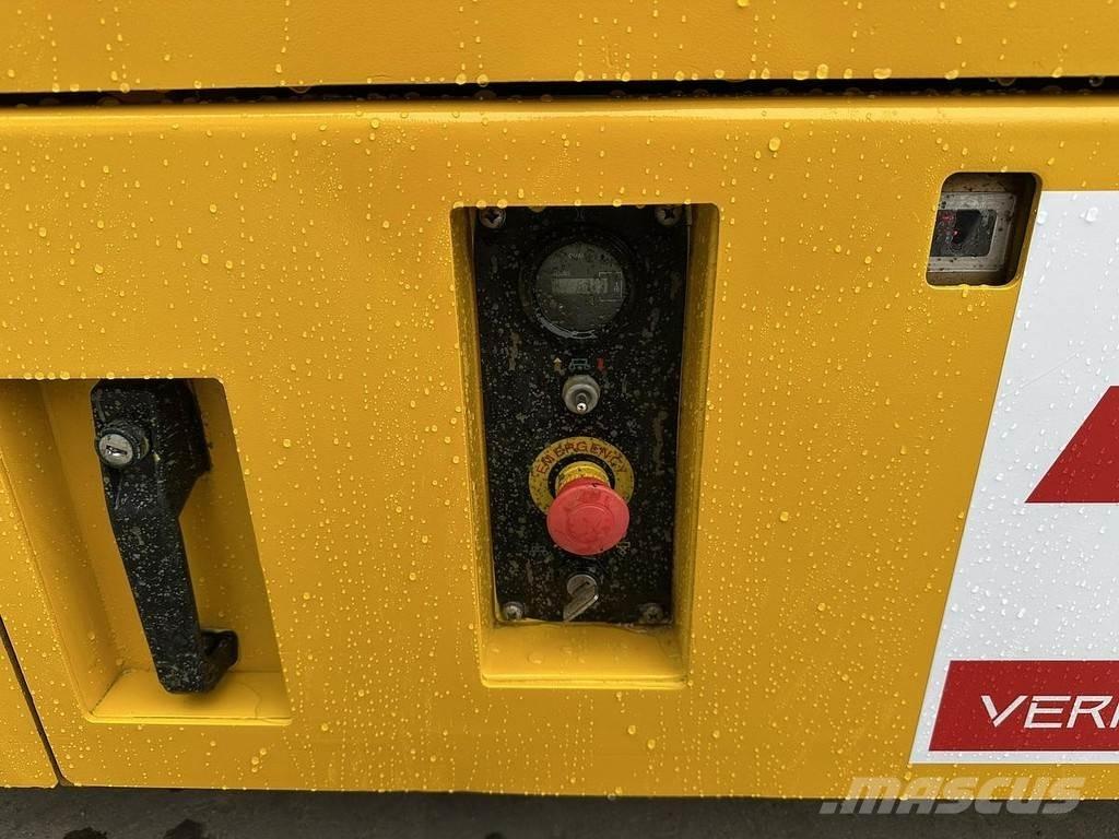 JCB S2032E Piattaforme cingolate, Piattaforme a ragno e Montacarichi