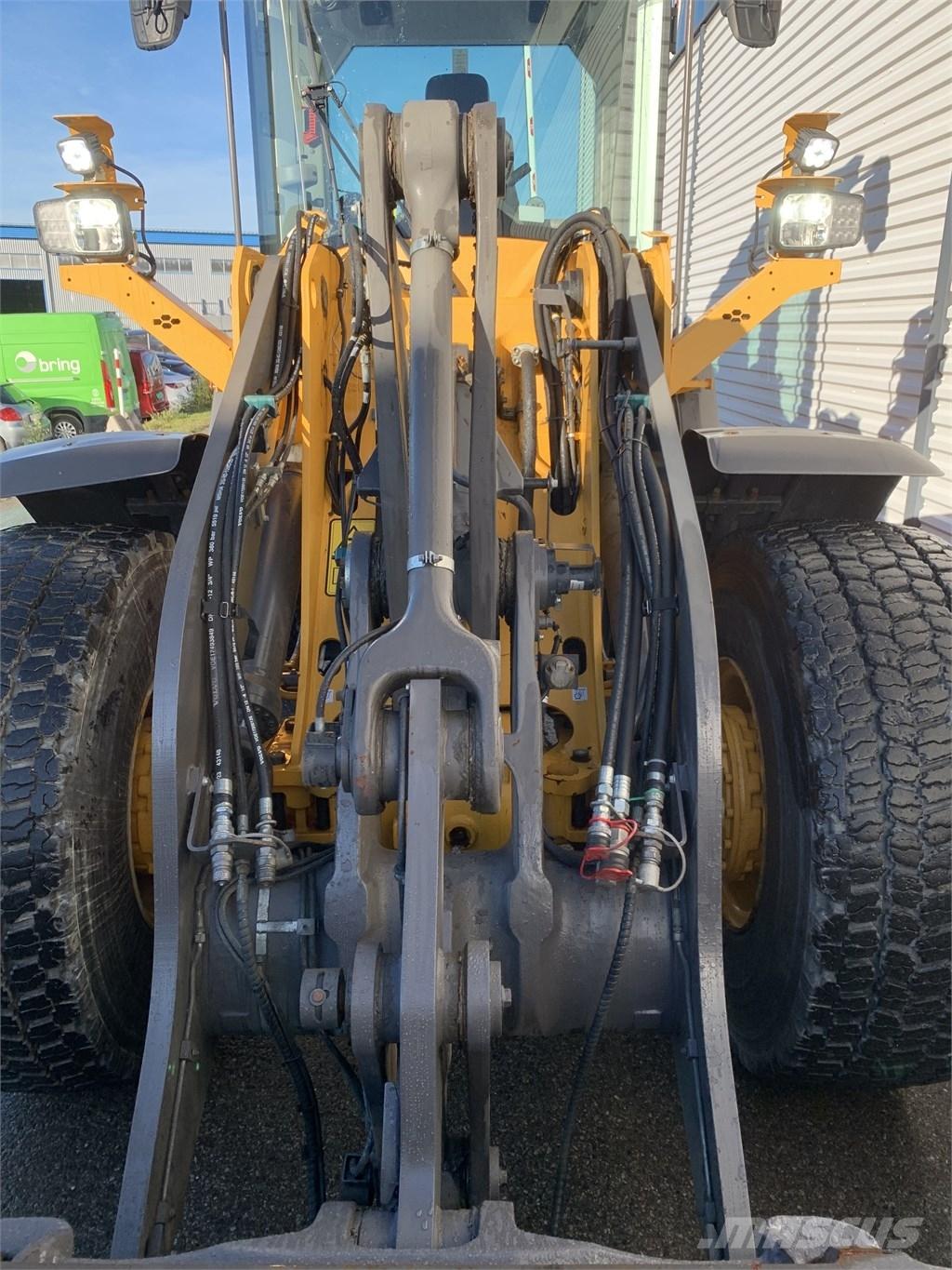 Volvo L90H Pale gommate