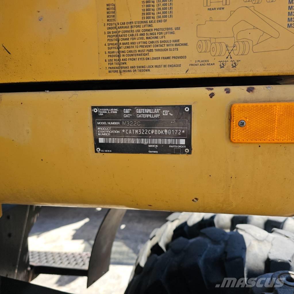CAT 322 C Escavatori gommati