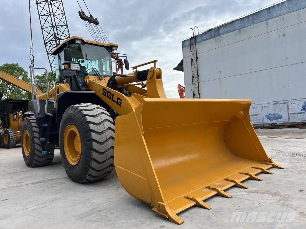 CAT LG956L Pale gommate
