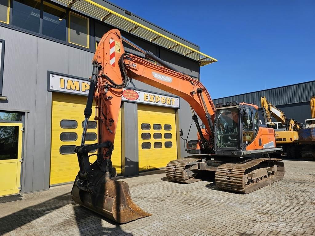Doosan DX180LC Escavatori cingolati