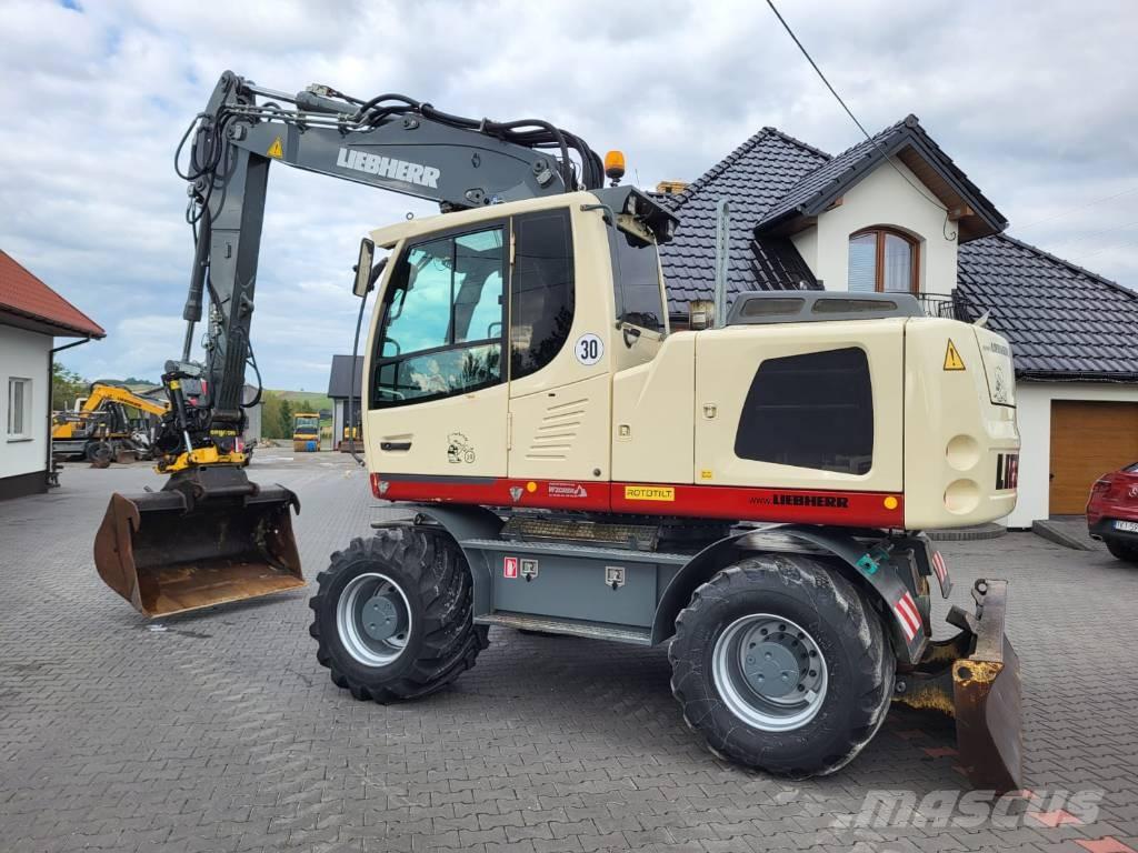 Liebherr 916 Escavatori gommati