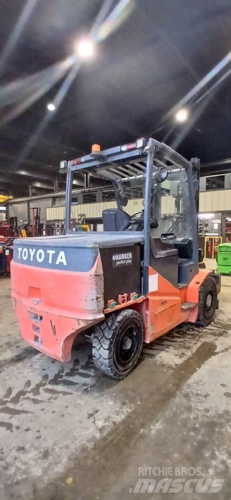 Toyota 8FBMHT60 Carrelli elevatori elettrici