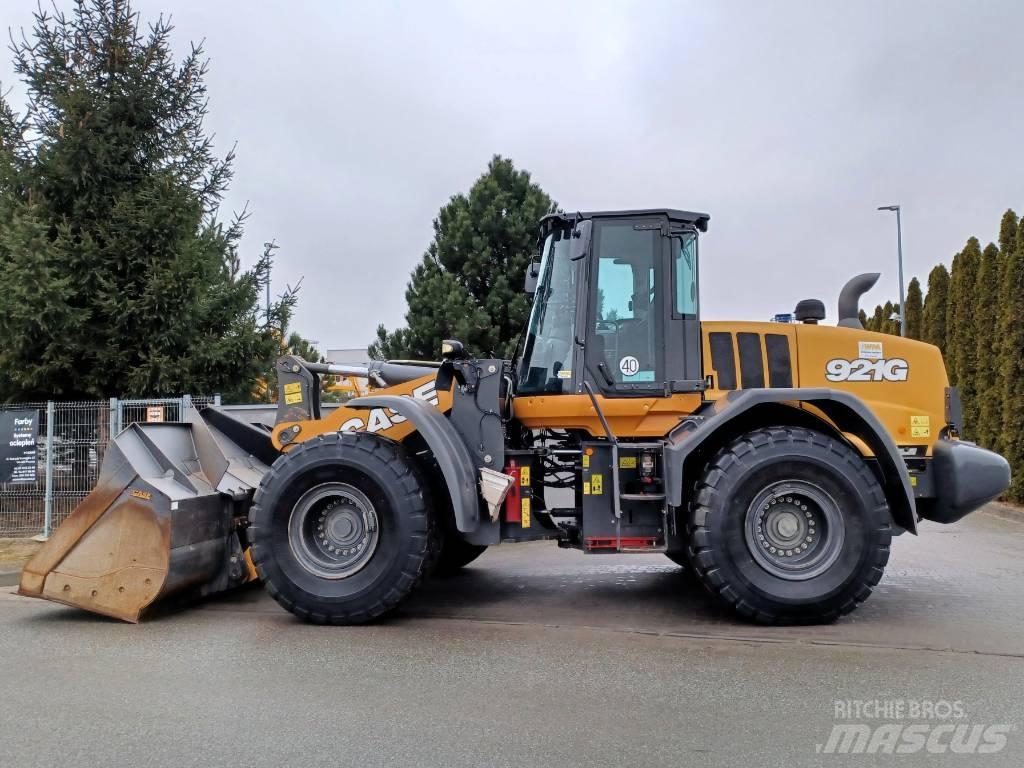 CASE 921 G Pale gommate