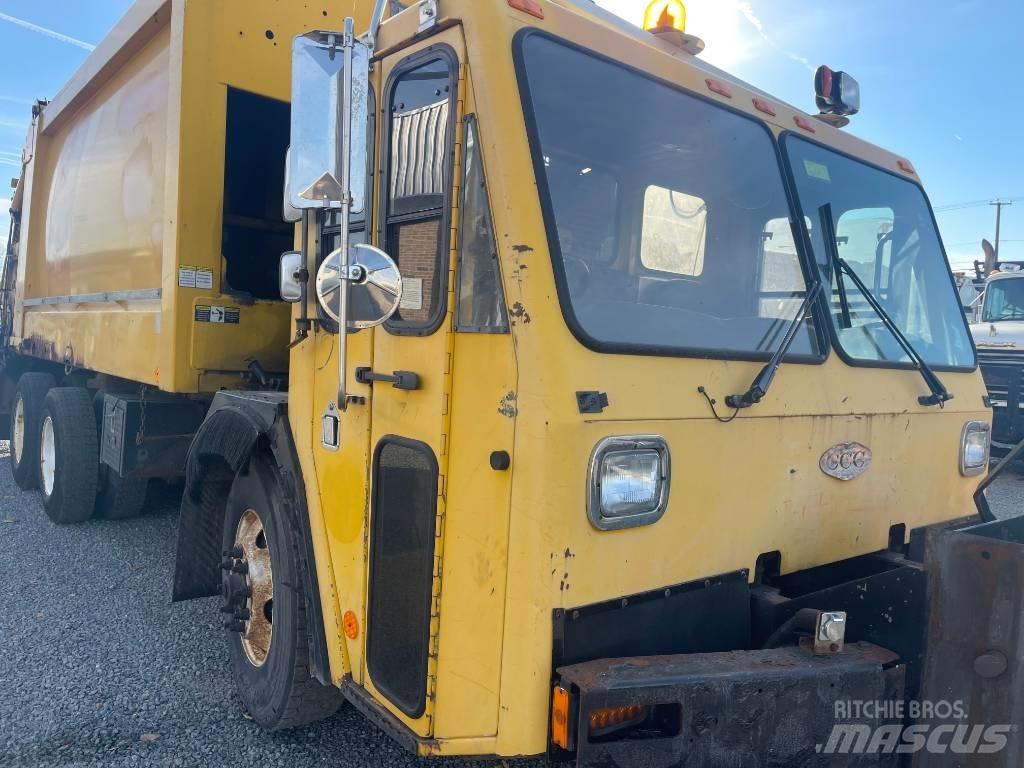 CCC LOW ENTRY Camion dei rifiuti