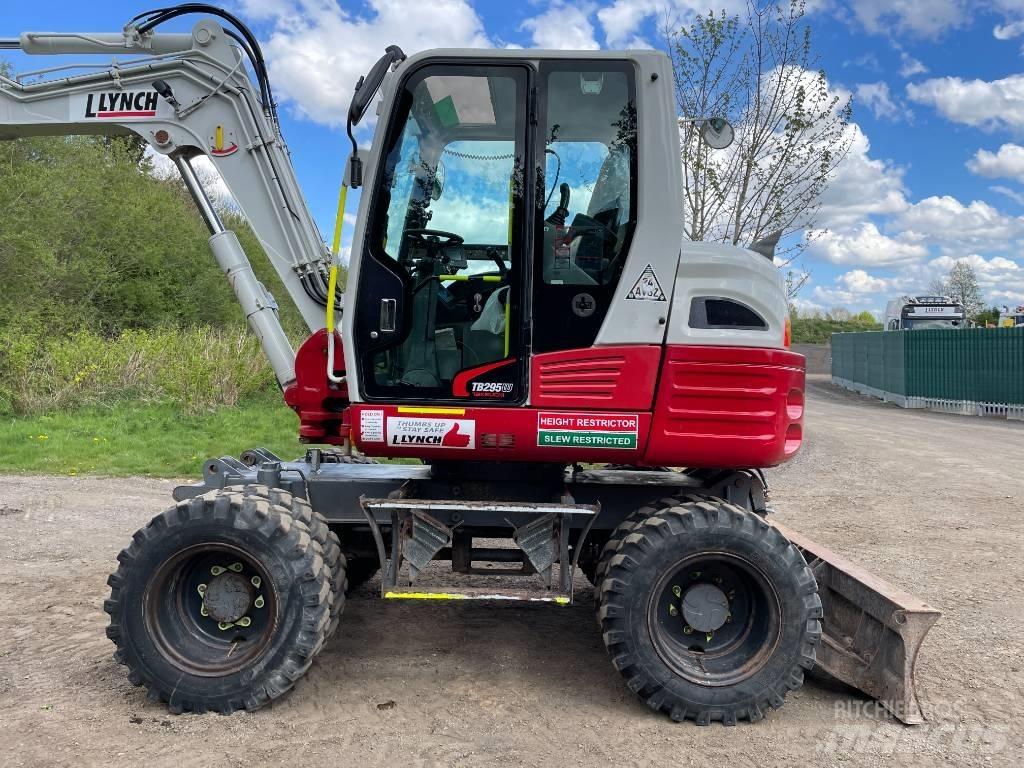 Takeuchi TB 295 W Escavatori gommati