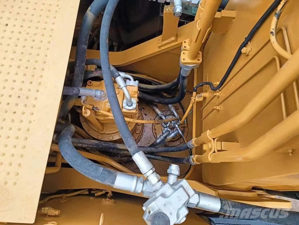 CAT 330 D Escavatori cingolati