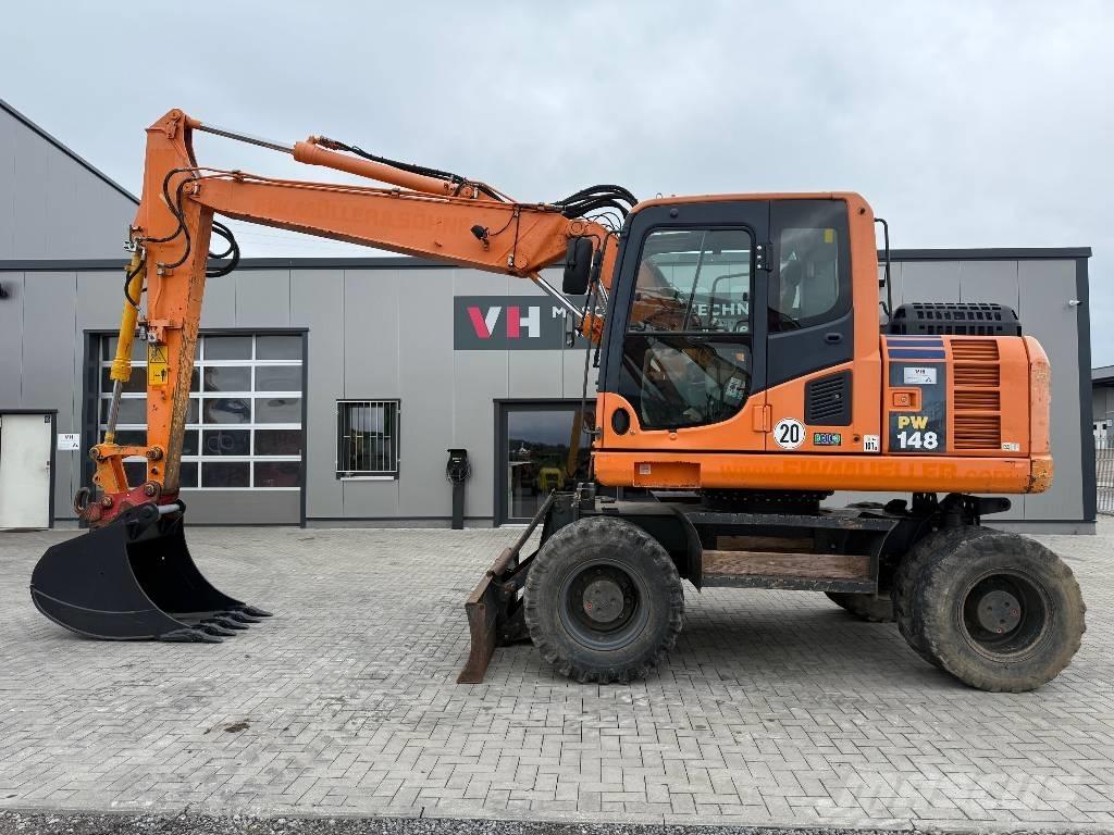 Komatsu PW 148-8 Escavatori gommati