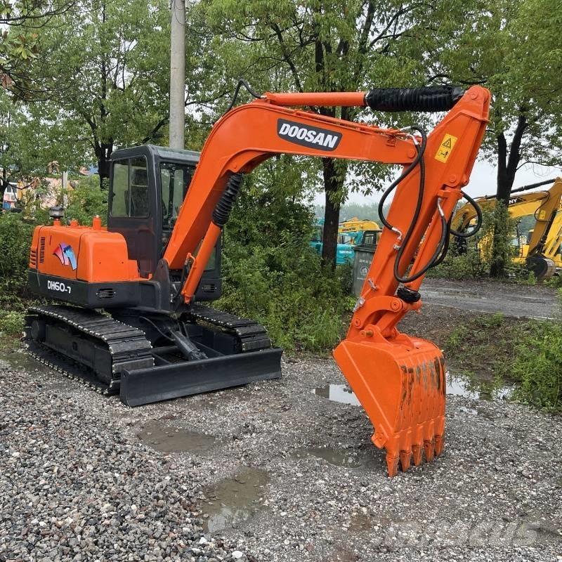 Doosan DH 60 Miniescavatori