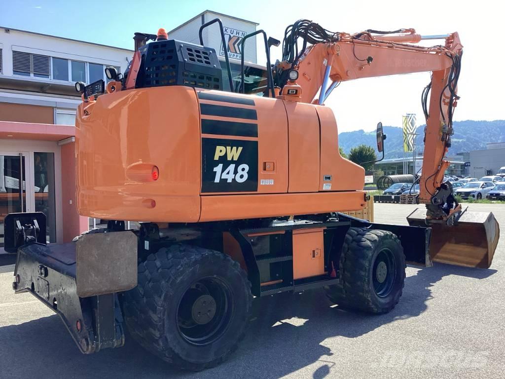 Komatsu PW 148-11 Escavatori gommati
