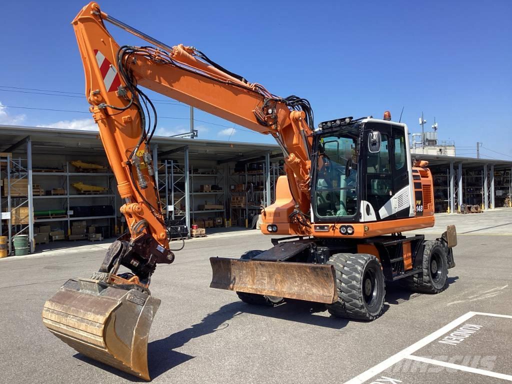 Komatsu PW 148-11 Escavatori gommati