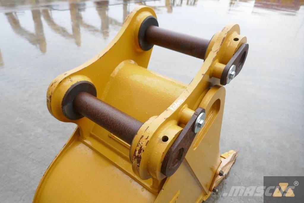 CAT 320 Bucket Benne