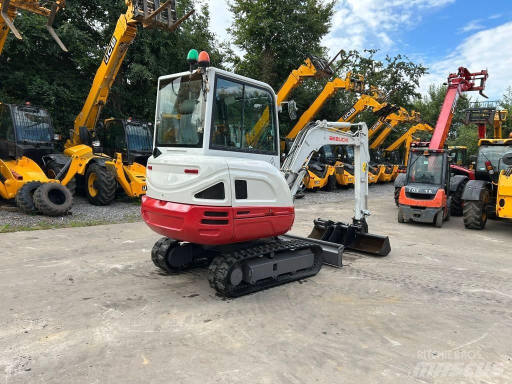 Takeuchi TB 230 Miniescavatori