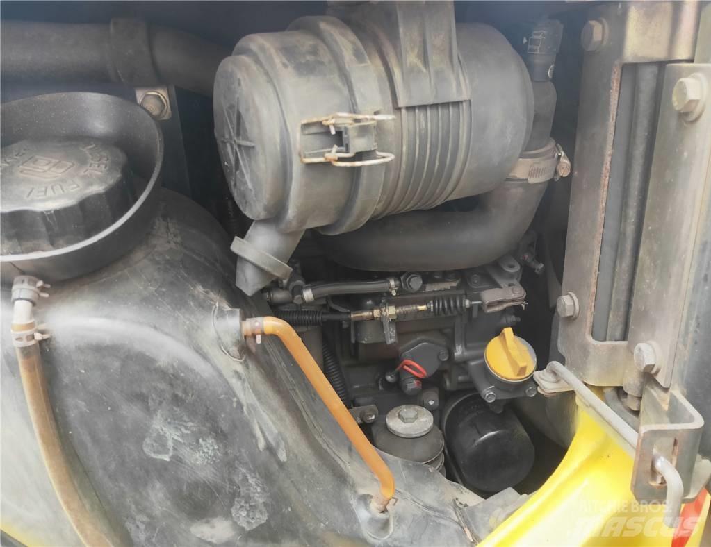 Komatsu PC18 Escavatori cingolati