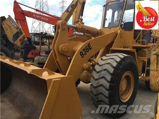 CAT 936 E Pale gommate