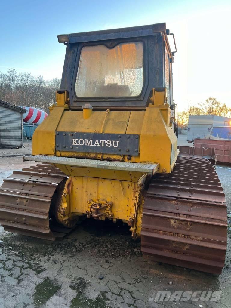 Komatsu D 65 P Dozer cingolati
