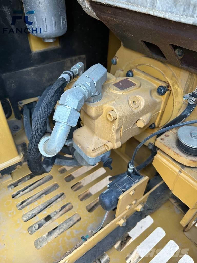 CAT 305.5e2 Escavatori cingolati